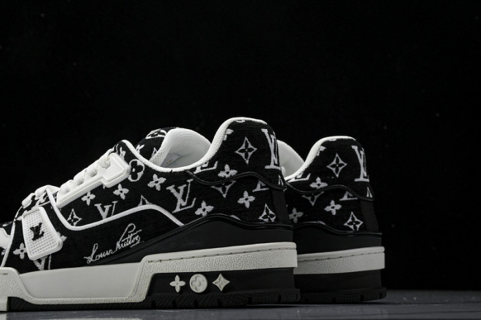 L&V SNEAKERS