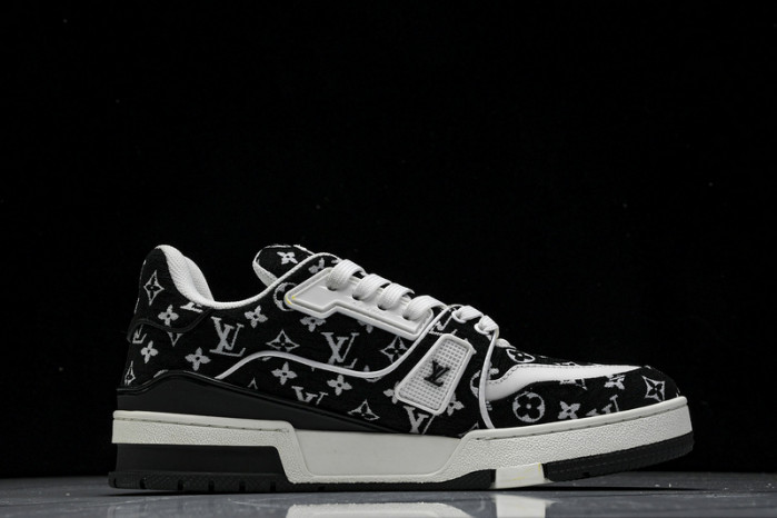 L&V SNEAKERS