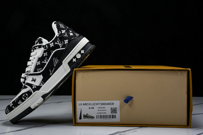 L&V SNEAKERS