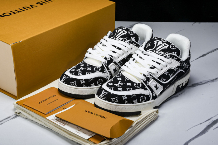 L&V SNEAKERS