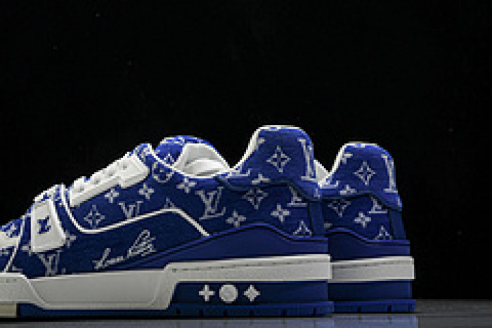L&V SNEAKERS