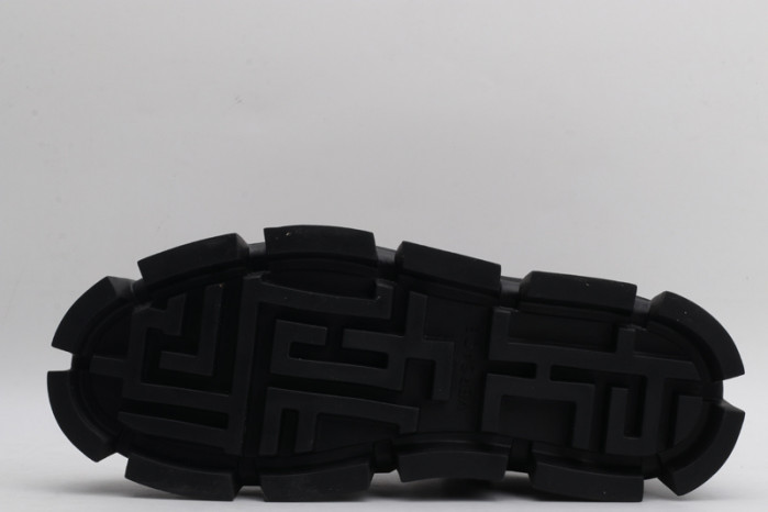 VER DESIGNER SNEAKERS