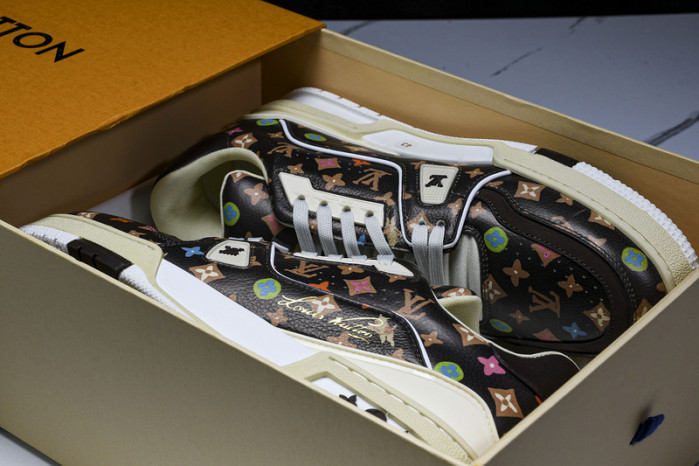 L&V SNEAKERS