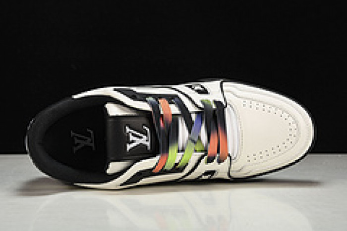 L&V SNEAKERS