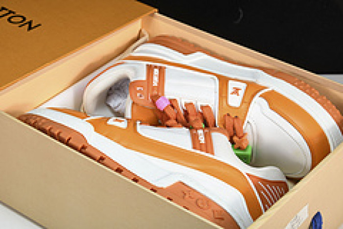 L&V SNEAKERS