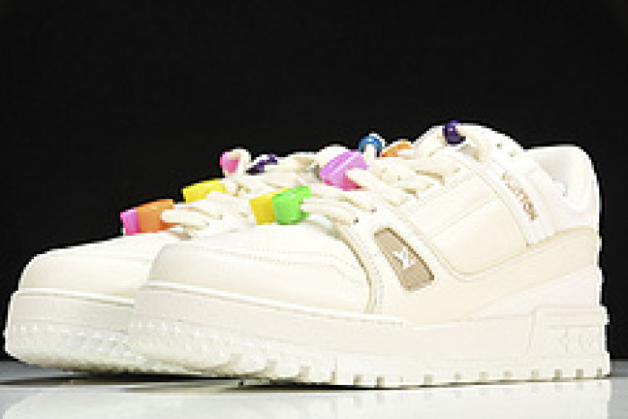 L&V SNEAKERS