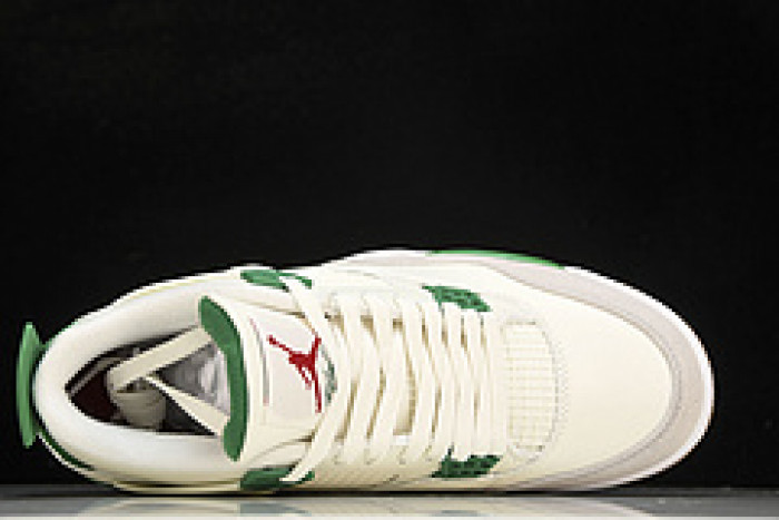 Jordan 4 Retro SB Pine Green - DR5415-103