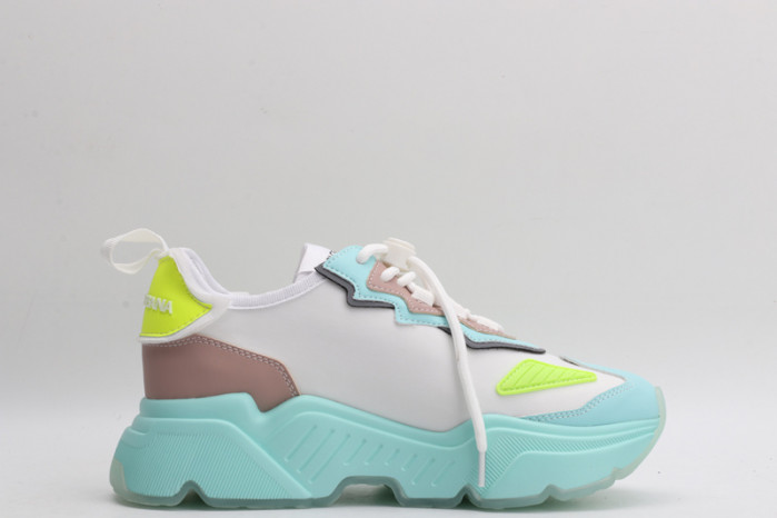 DG sneaker
