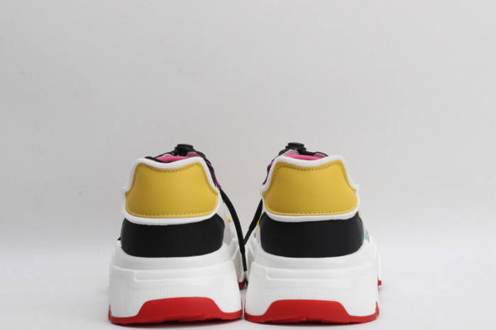 DG sneaker