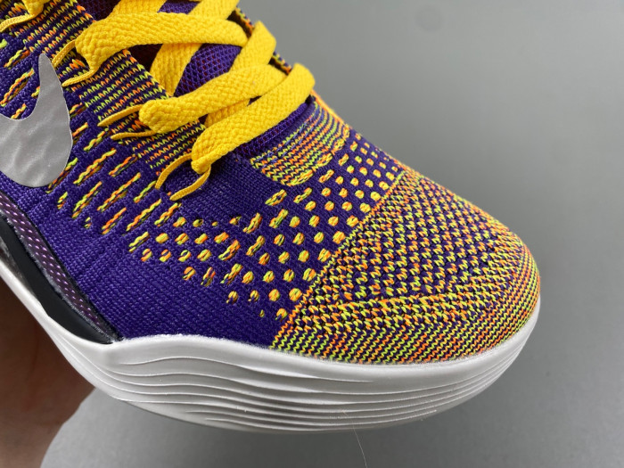 Kobe 9 Elite “Team” 630847-500