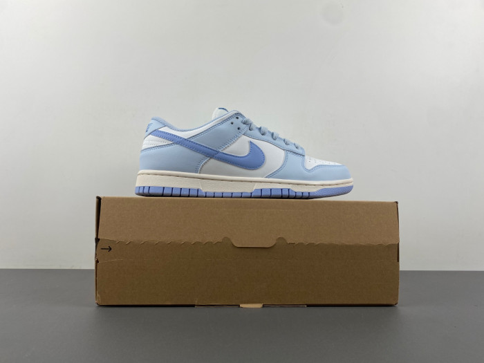 WMNS DUNK LOW NEXT NATURE