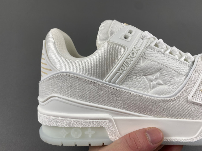 L&V SNEAKERS
