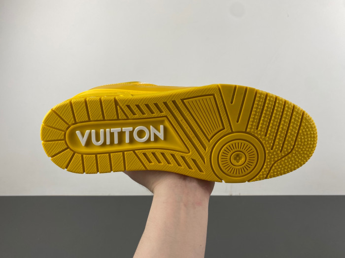 L&V SNEAKERS