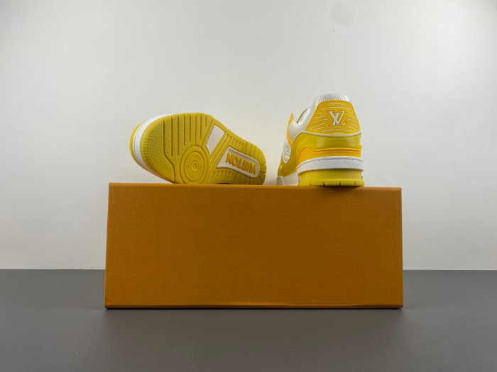 L&V SNEAKERS