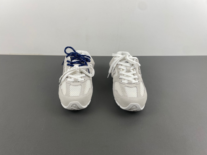 New Balance Miu