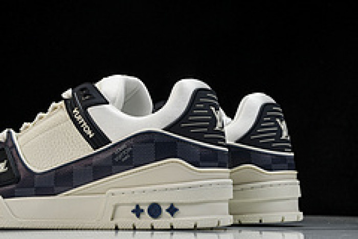 L&V SNEAKERS