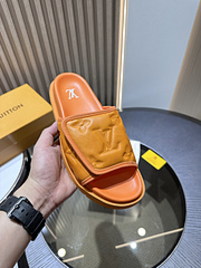 L&V SLIPPERS