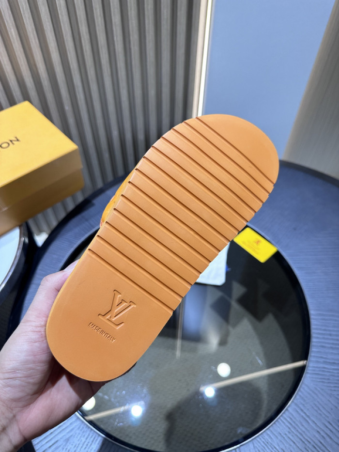 L&V SLIPPERS