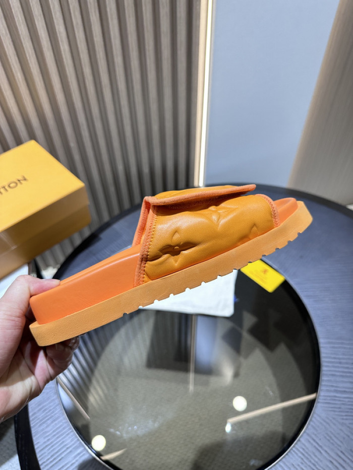 L&V SLIPPERS