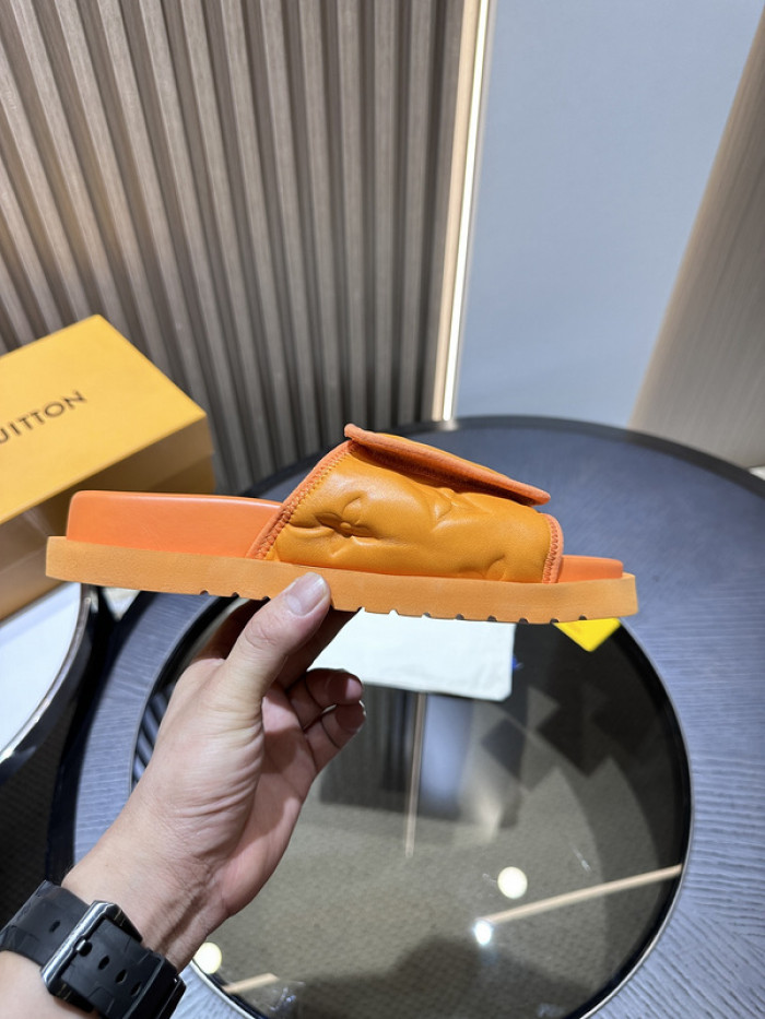 L&V SLIPPERS
