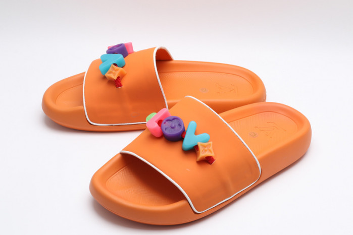 L&V SLIPPERS