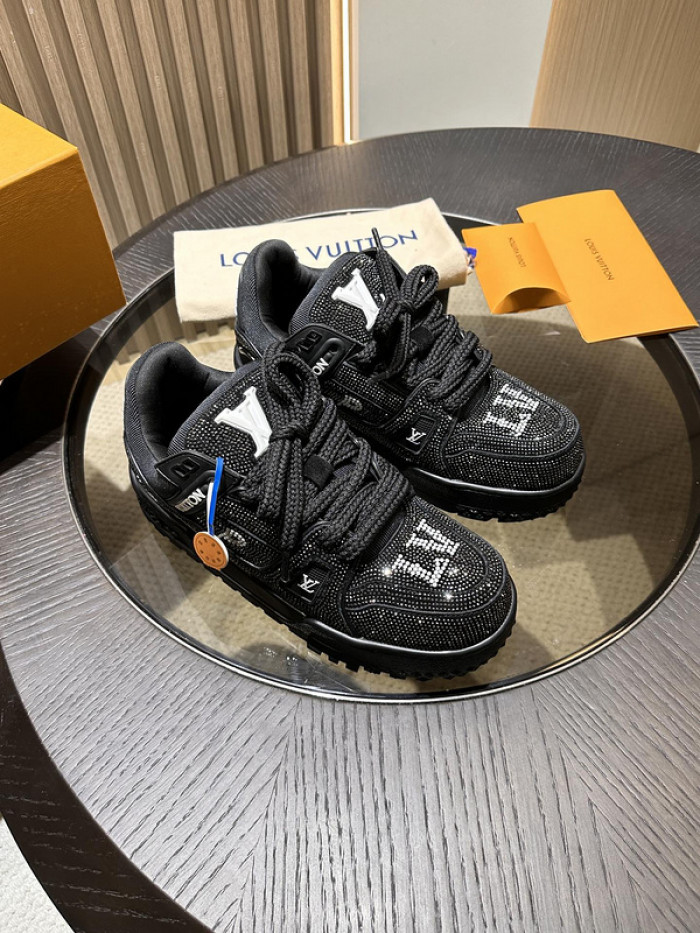 L&V SNEAKERS