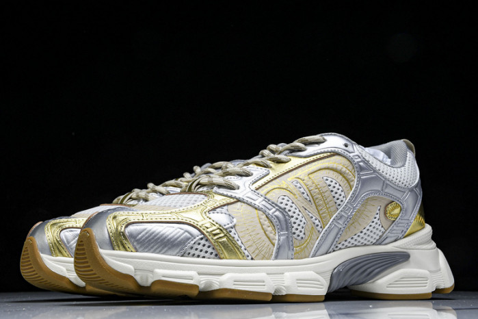 D designer sneaker