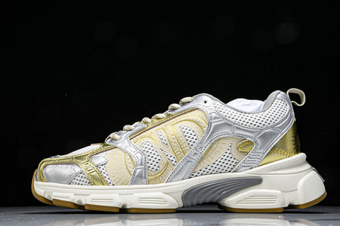 D designer sneaker