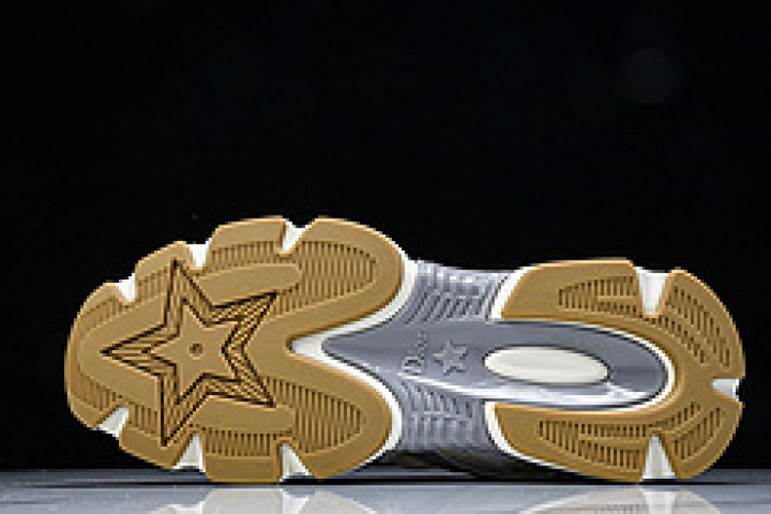 D designer sneaker