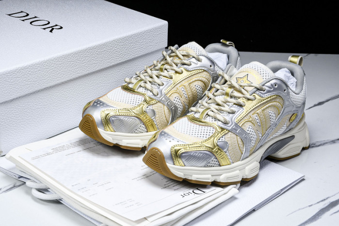 D designer sneaker
