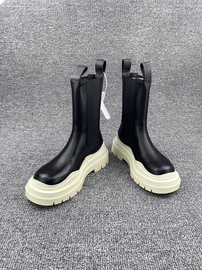 Bo*te*ga ve*ne*ta sneaker