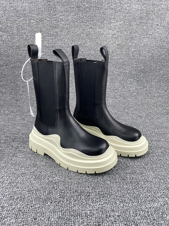 Bo*te*ga ve*ne*ta sneaker