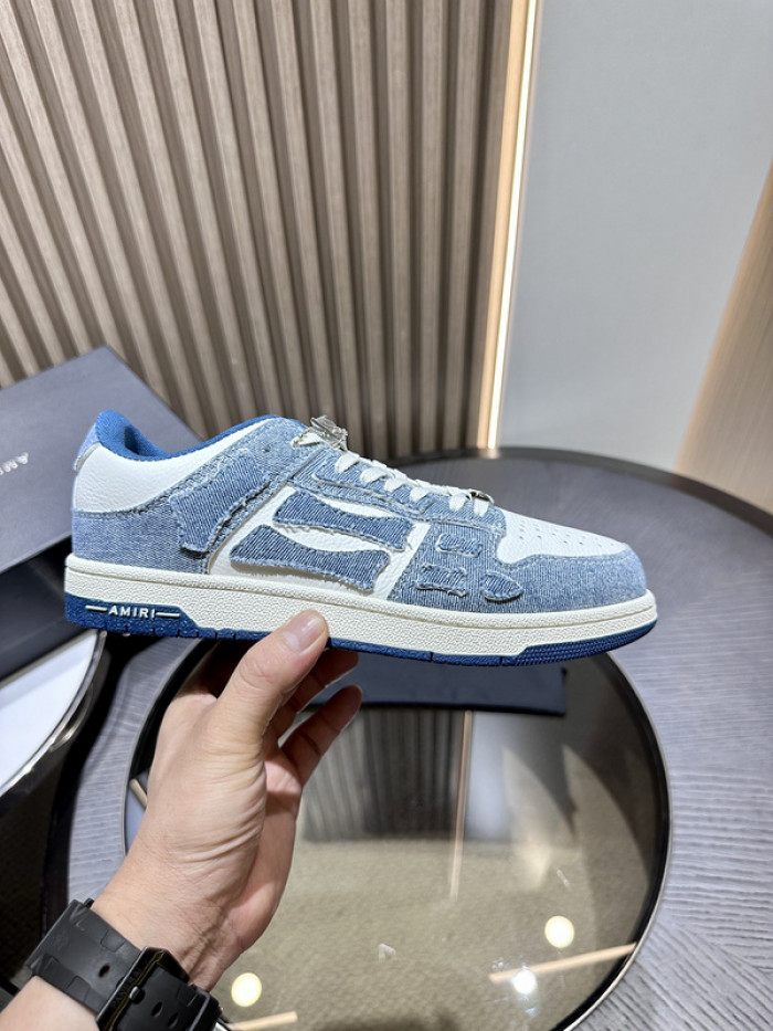 AM1R1 SNEAKERS