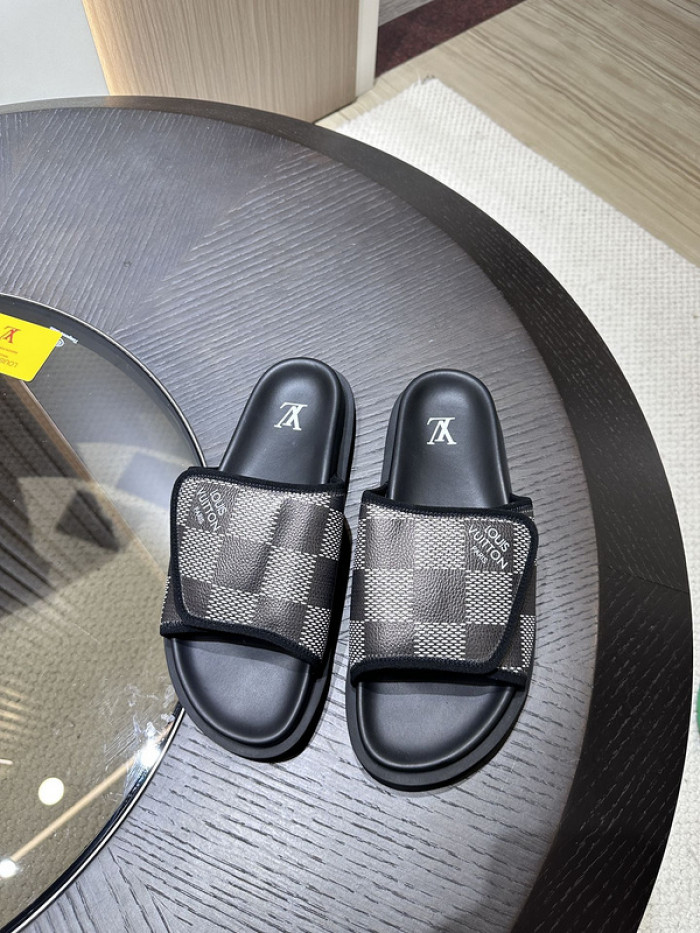 L&V SLIPPERS