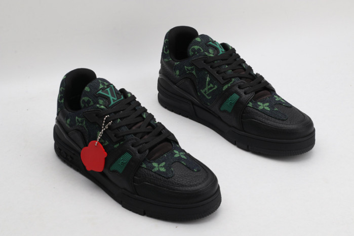 L&V SNEAKERS