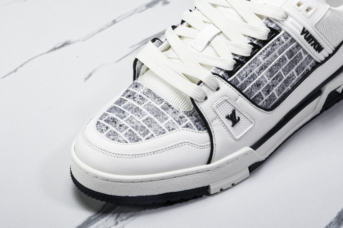 L&V SNEAKERS
