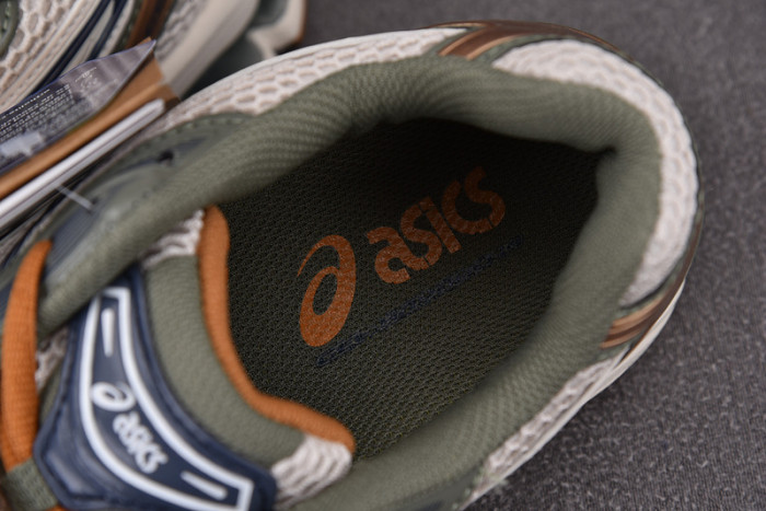 As*ic*ss shoes