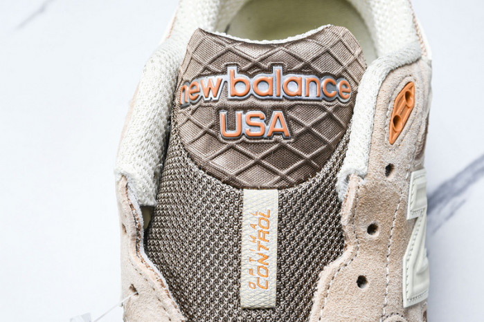 New Balance M990SZ3