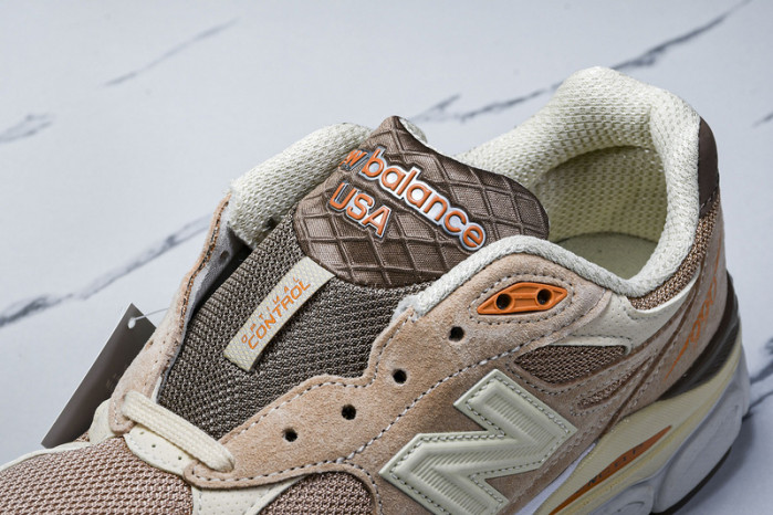 New Balance M990SZ3