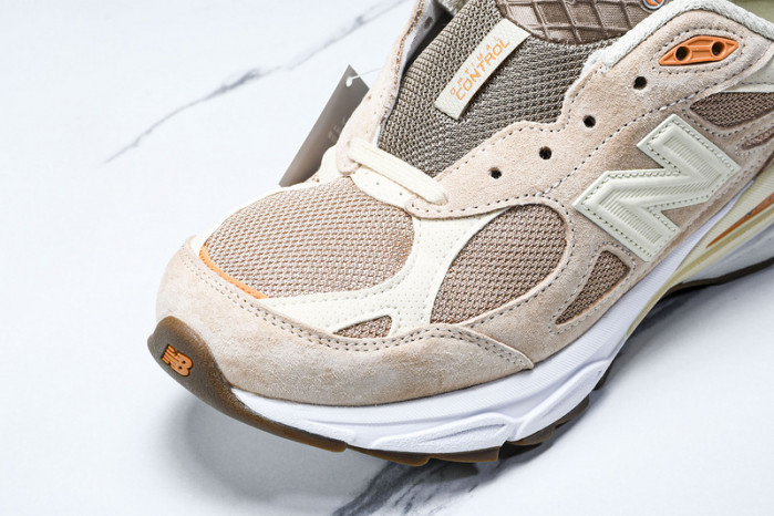 New Balance M990SZ3
