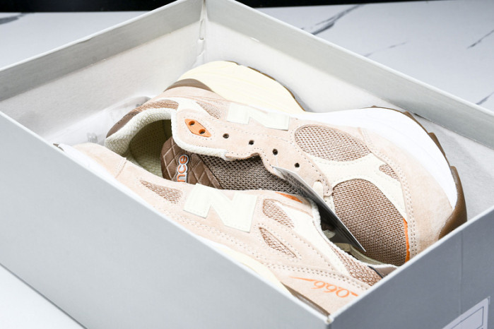New Balance M990SZ3