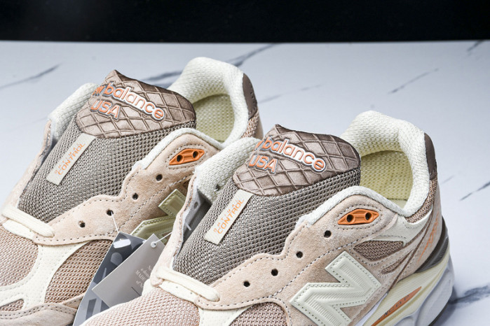 New Balance M990SZ3