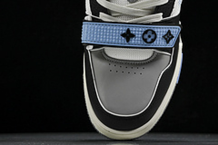 L&V SNEAKERS