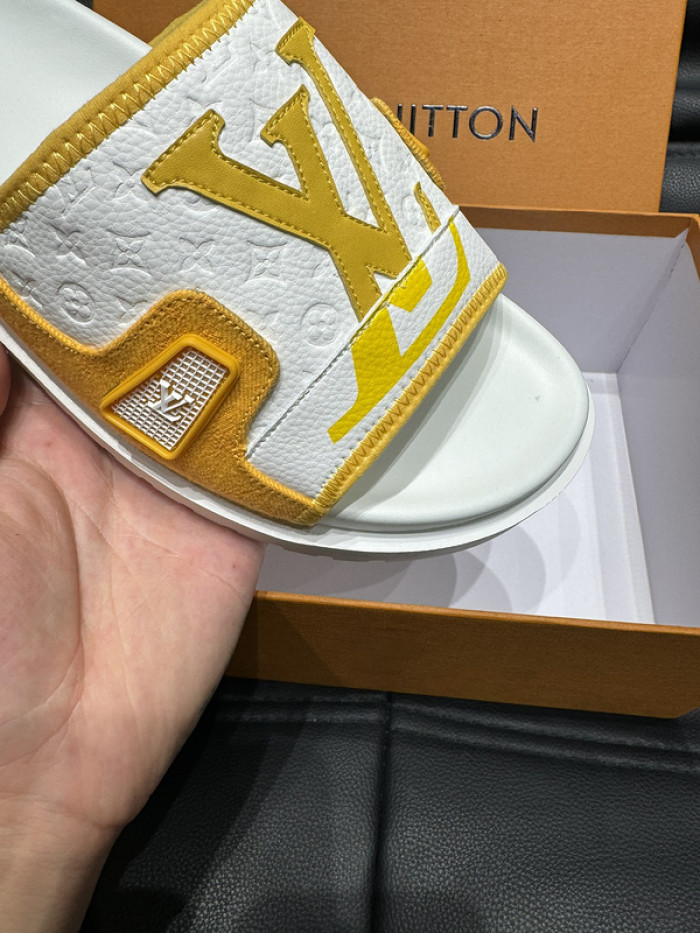 L&V SLIPPERS
