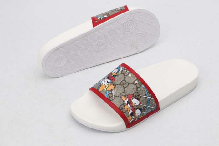 G DESIGNER SLIPPERS