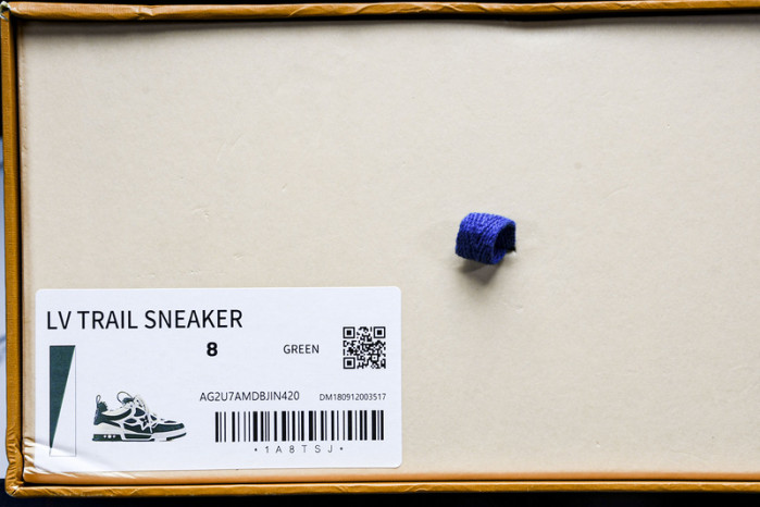 L&V SNEAKERS