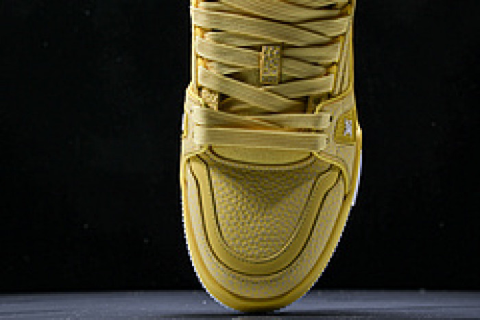 L&V SNEAKERS