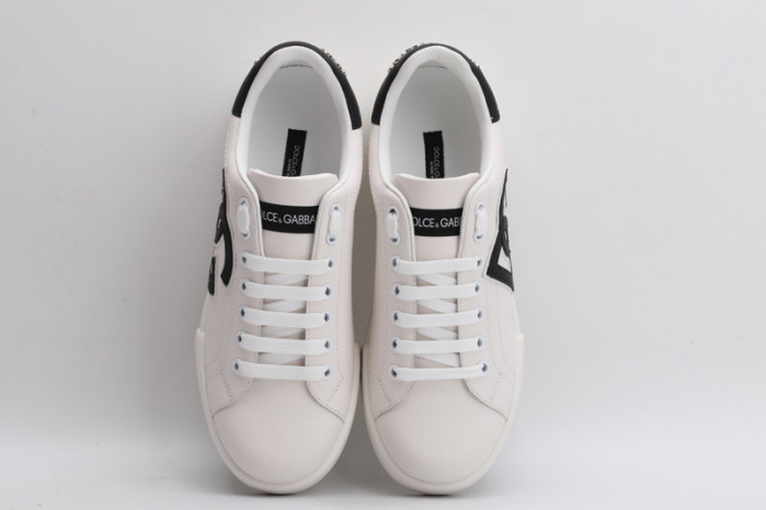 DG sneaker