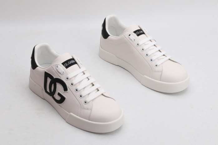 DG sneaker
