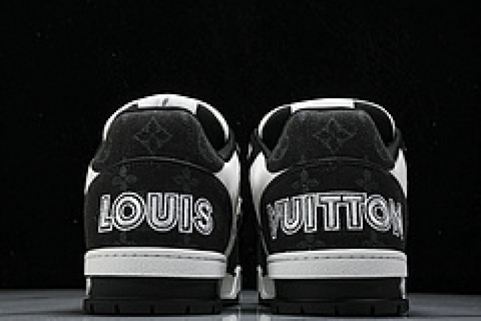 L&V SNEAKERS